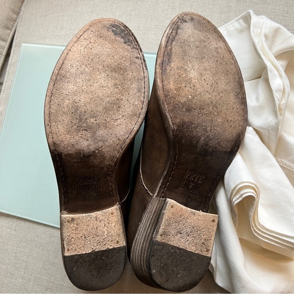 Frye woman’s leather shoes size 11 - Picture 10 of 10